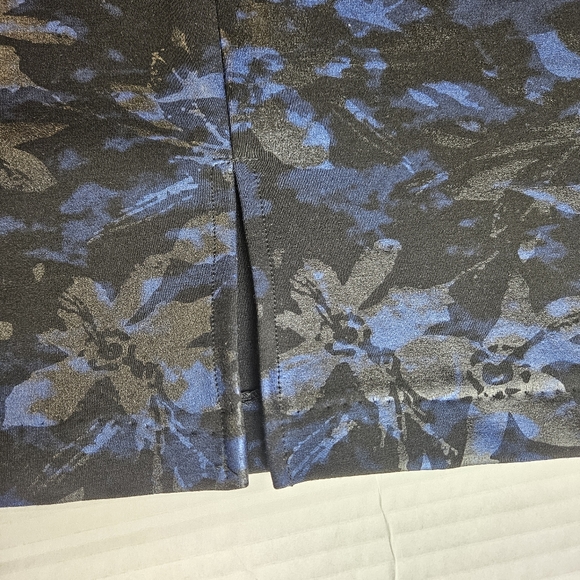 Carmen Marc Valvo Women Floral Pencil Skirt Size Large - Picture 3 of 8